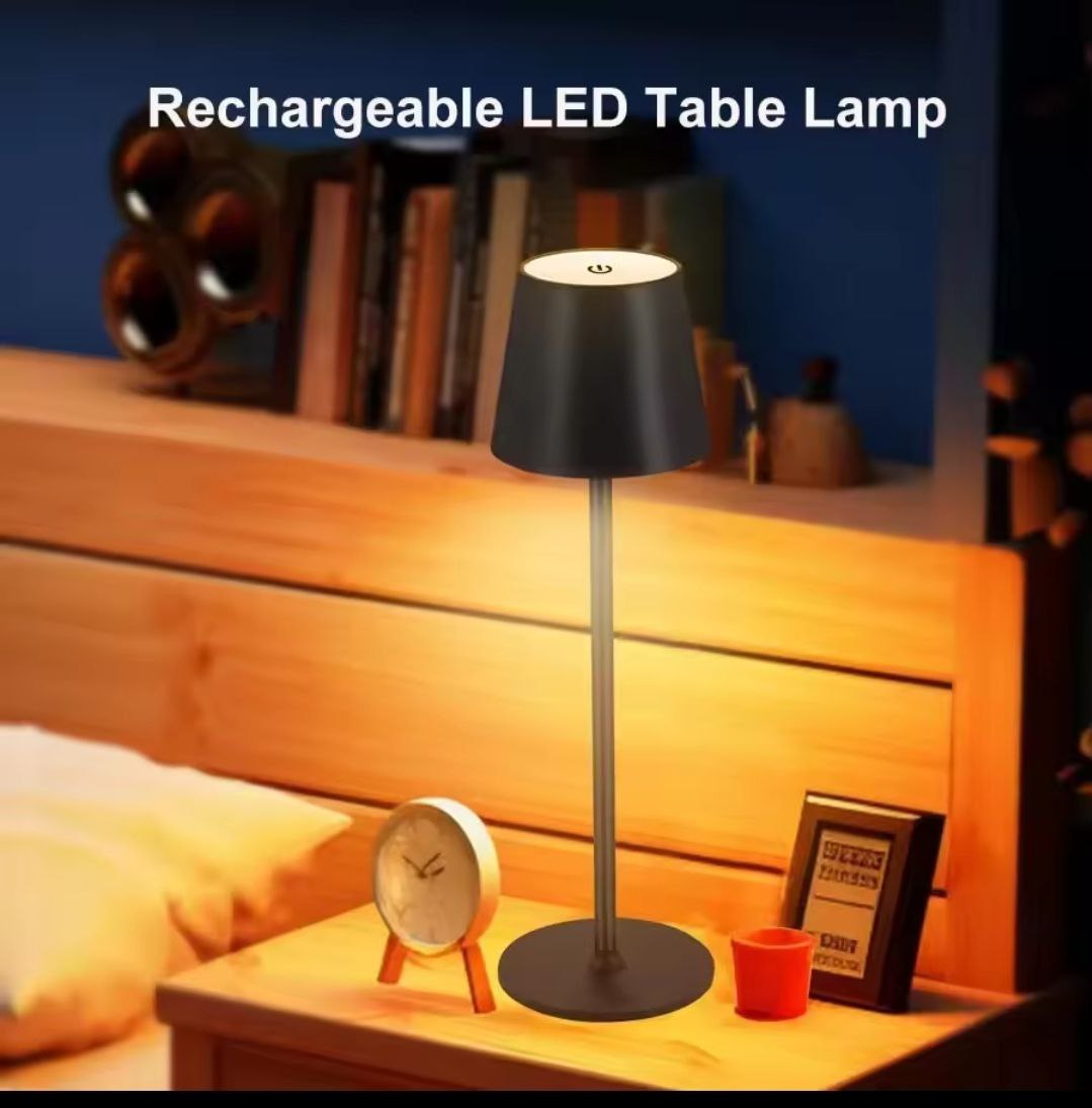 Lampe de Table Sans Fil, Rechargeable par USB, Joli Tactile, Étanche, pour Chambre à Coucher