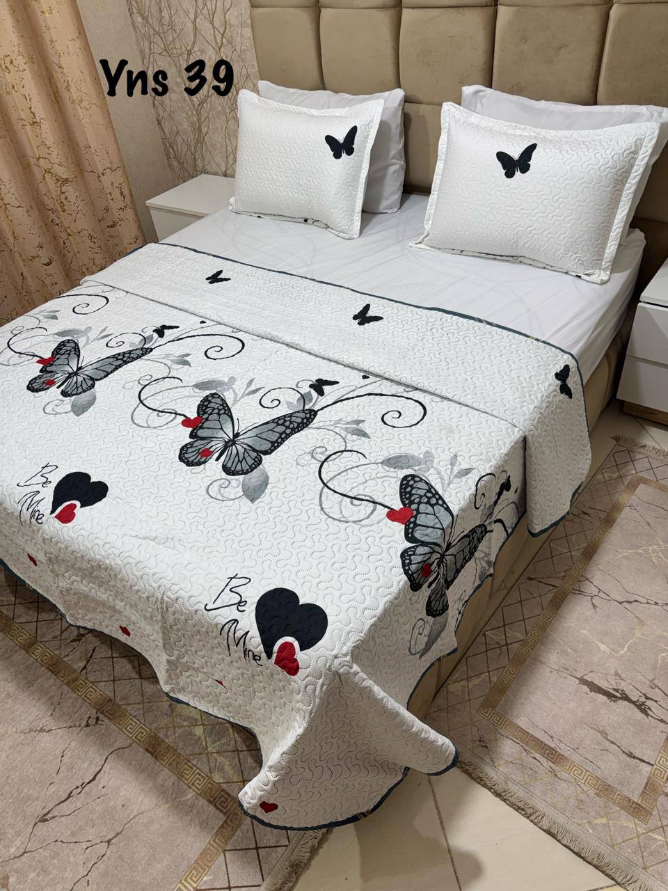 Couvre-lit 6pièces  كوفرلي 6 بياس