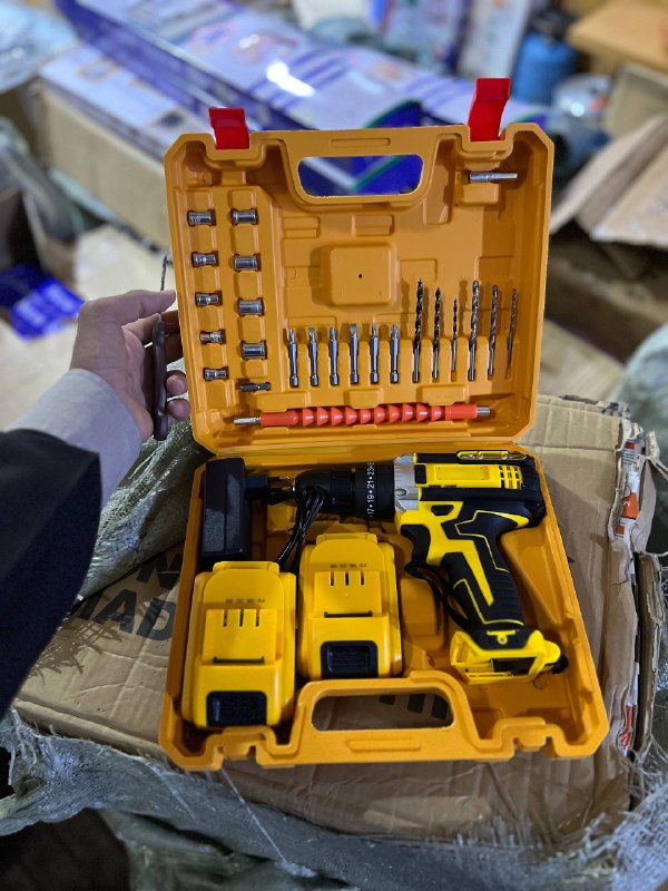 مفك براغي لاسلكي 36V مع بطاريتين و حقيبة و ملحقات Visseuse Sans Fil 36V avec 2 Batteries et Boîte et Accessoires