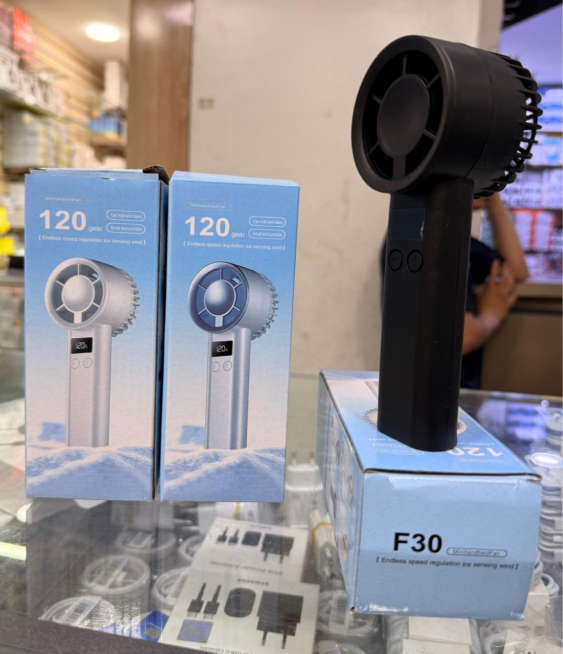Mini ventilateur portatif F30 مروحة يدوية صغيرة