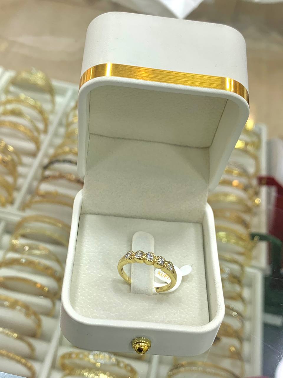 مجوهرات الشينوي