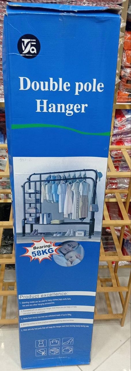 porte-vêtements en métal noir à double pôle avec des étagères de rangement خزانة ملابس رف ملابس معدني أسود مزدوج الأعمدة مع أرفف تخزين