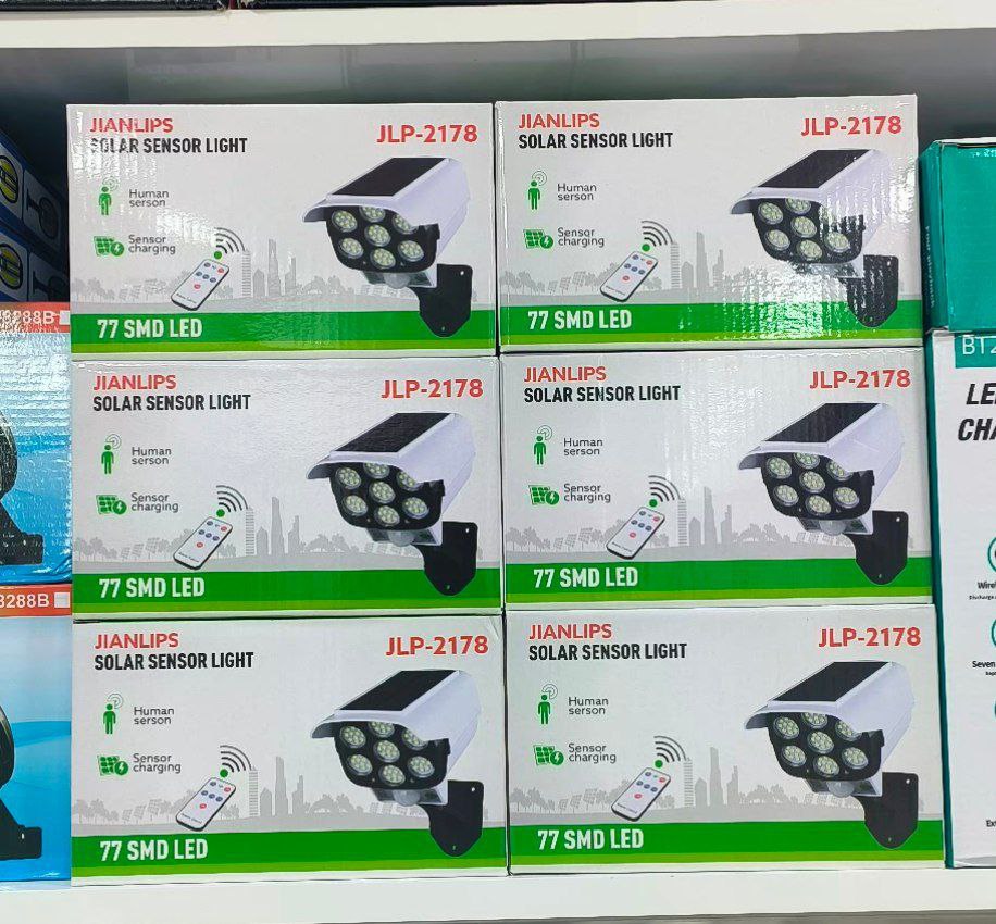 Projecteur Solaire Solar Sensor light 77 SMD LED 2178T