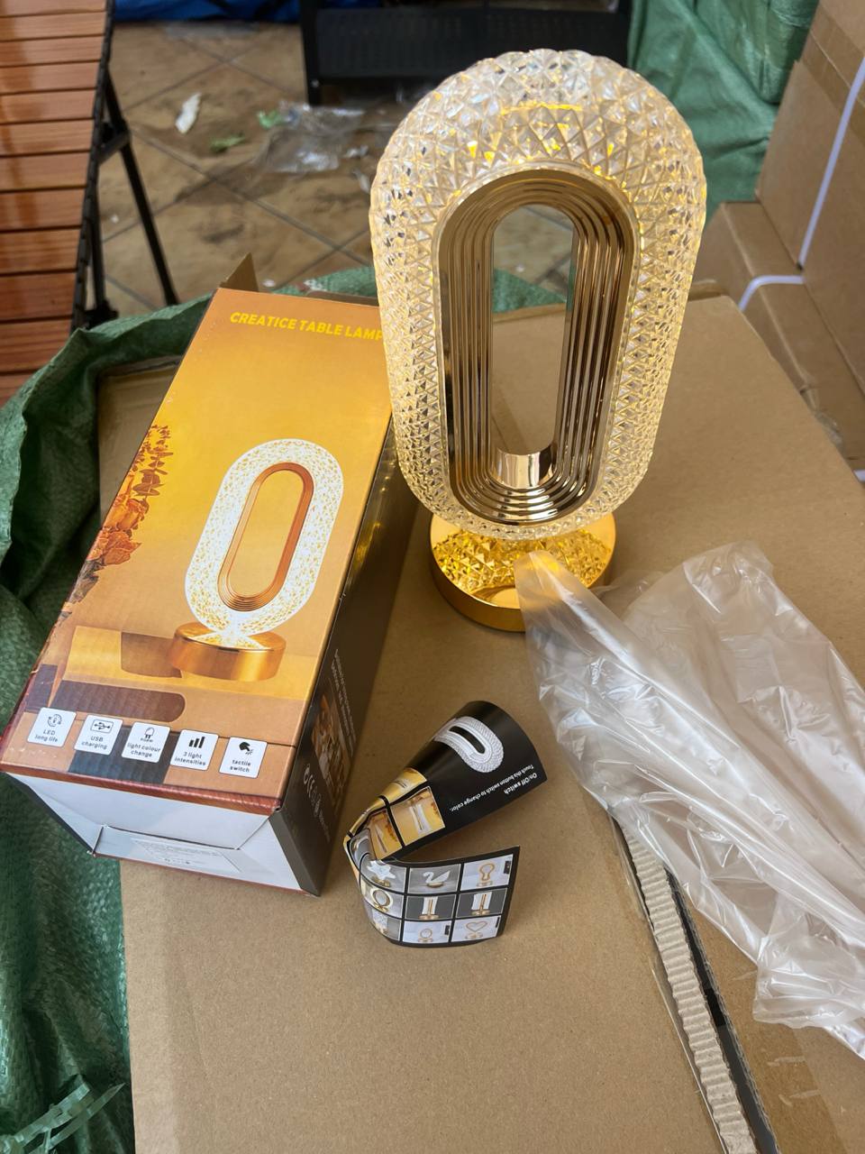 Luxury crystal table lamp Lampe de table en cristal مصباح طاولة كريستالي