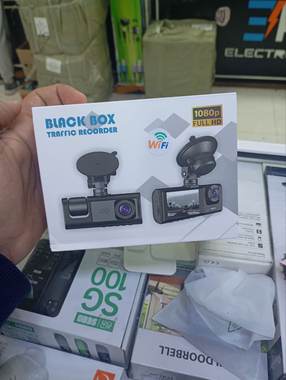 كاميرا سيارة عالية الدقة بالكامل Camera de voiture Dashcam FULL HD 1080P 3 Lens Avant, intérieur et arrière Camera Embarquée