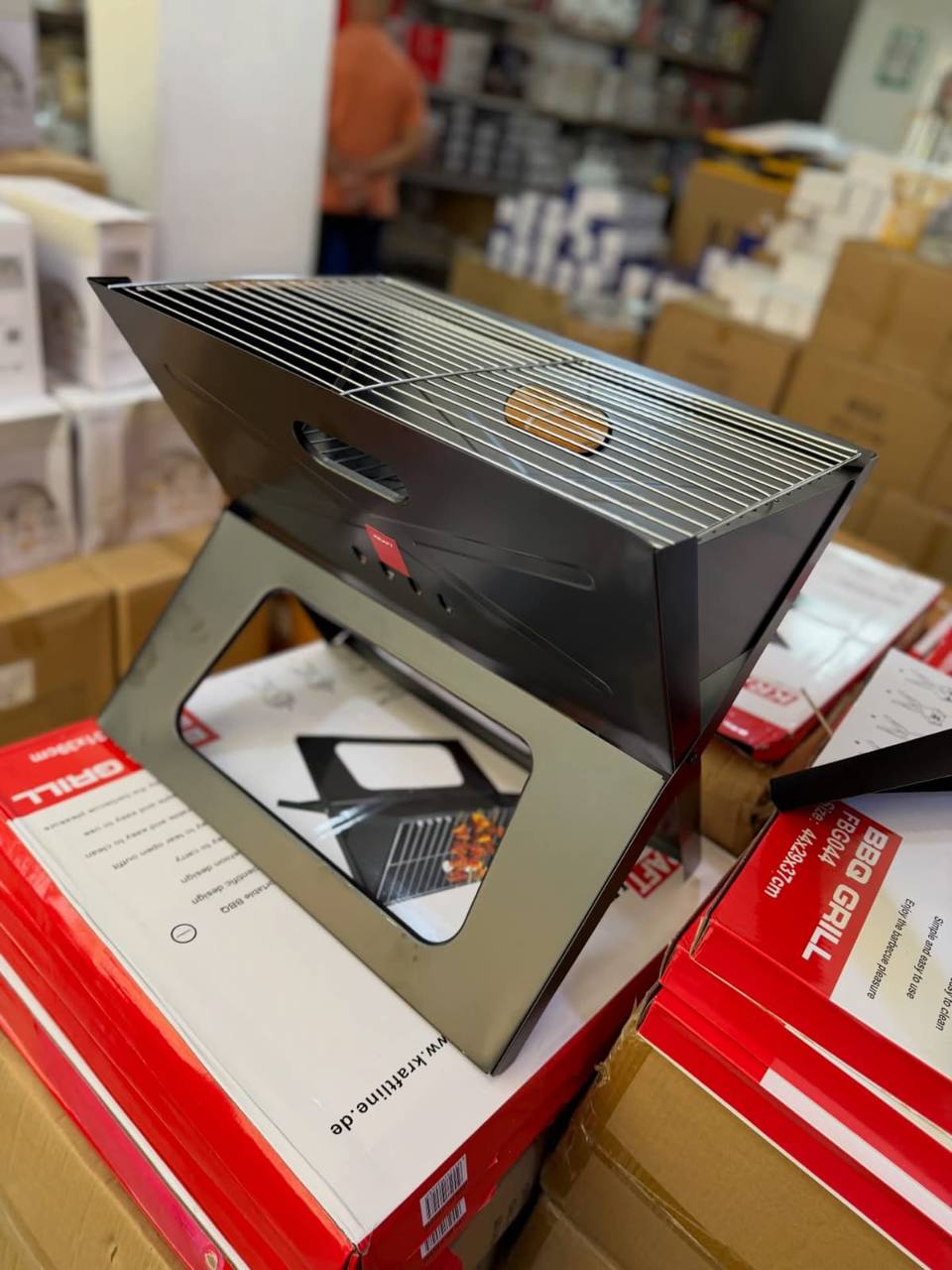 شواية فحم محمولة الحجم الكبير Barbecue à charbon pliable Barbecue à charbon pliable