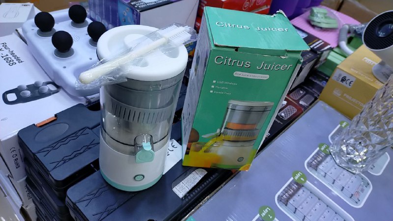 Citrus Juicer عصارة الحمضيات