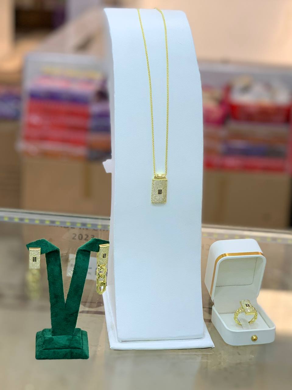 مجوهرات الشينوي