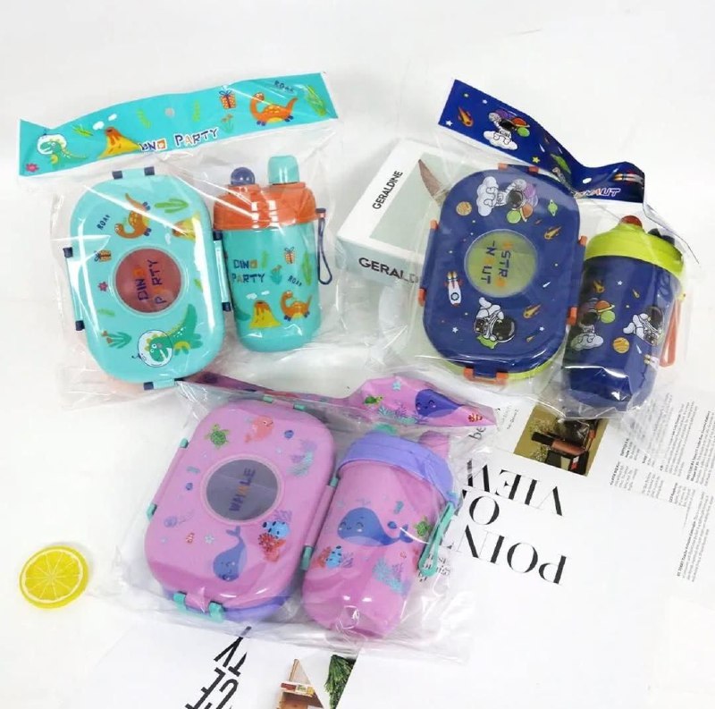 Ensemble de déjeuner et une bouteille d'eau pour enfants, avec un thème de dinosaures