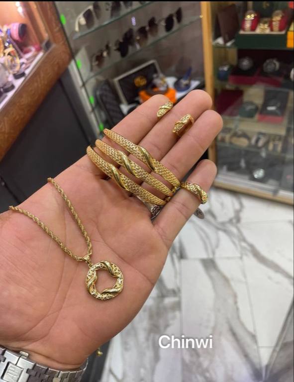 مجوهرات الشينوي