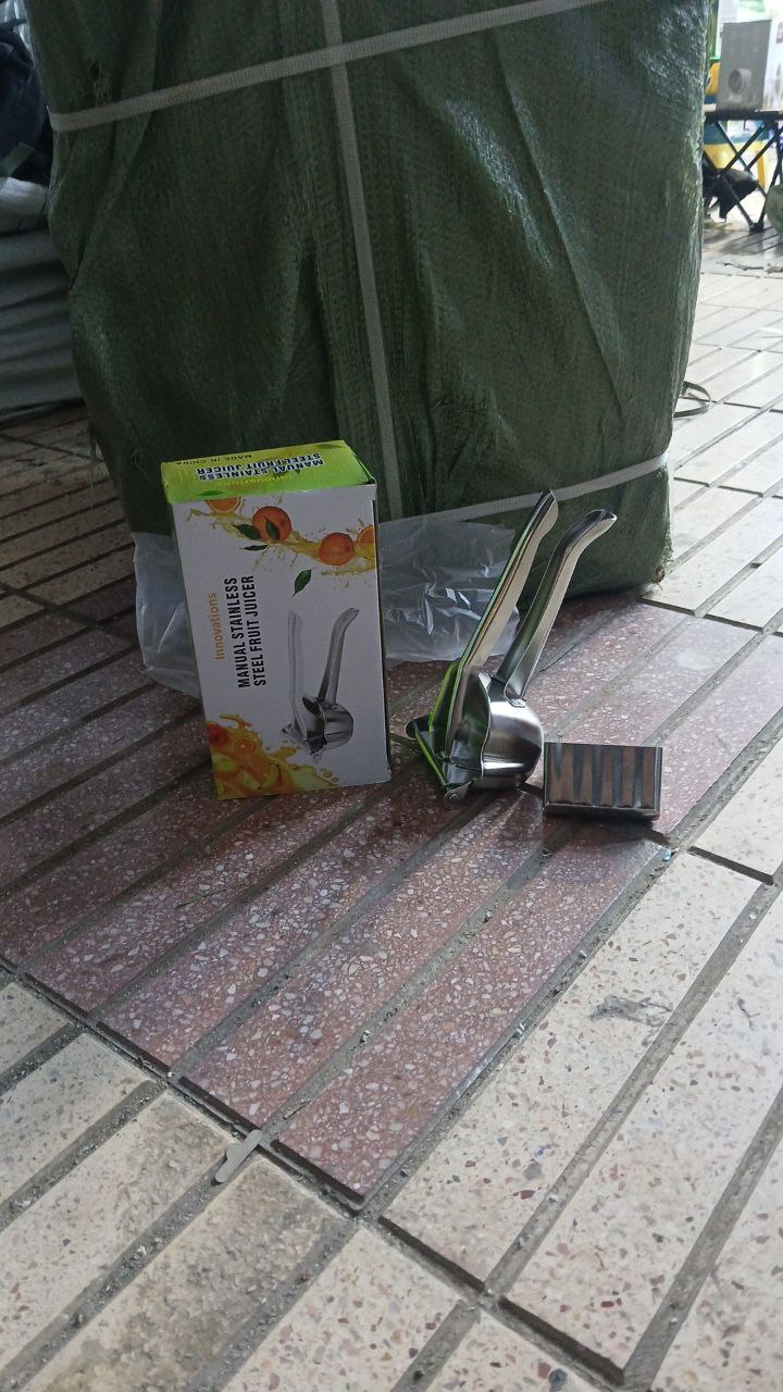 عصارة حمضيات يدوية من الألومنيوم Presse-agrumes manuelle en aluminium