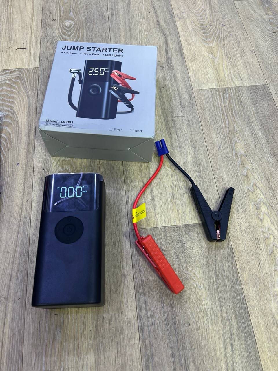 جهاز بدء تشغيل محمول عالي الطاقة 4في1، مضخة هواء 10000mAh Jump Starter