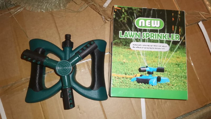 Arroseur rotatif automatique pour l'irrigation رشاش دوار أوتوماتيكي للري