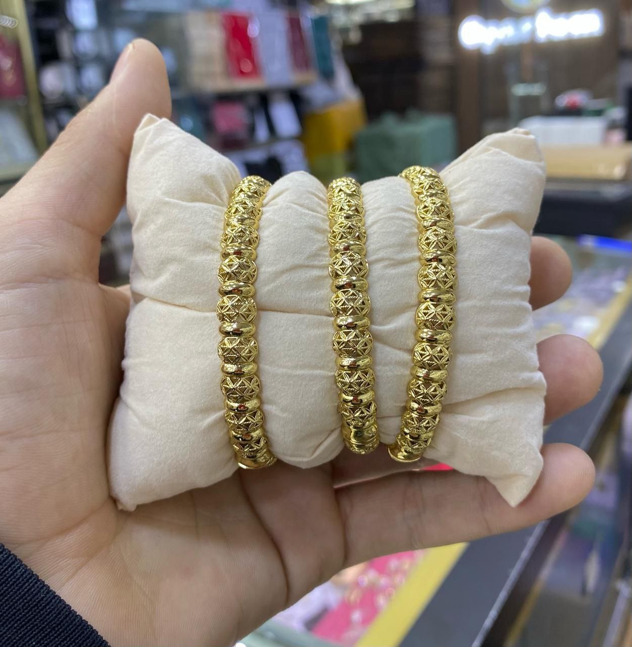 مجوهرات الأناقة
