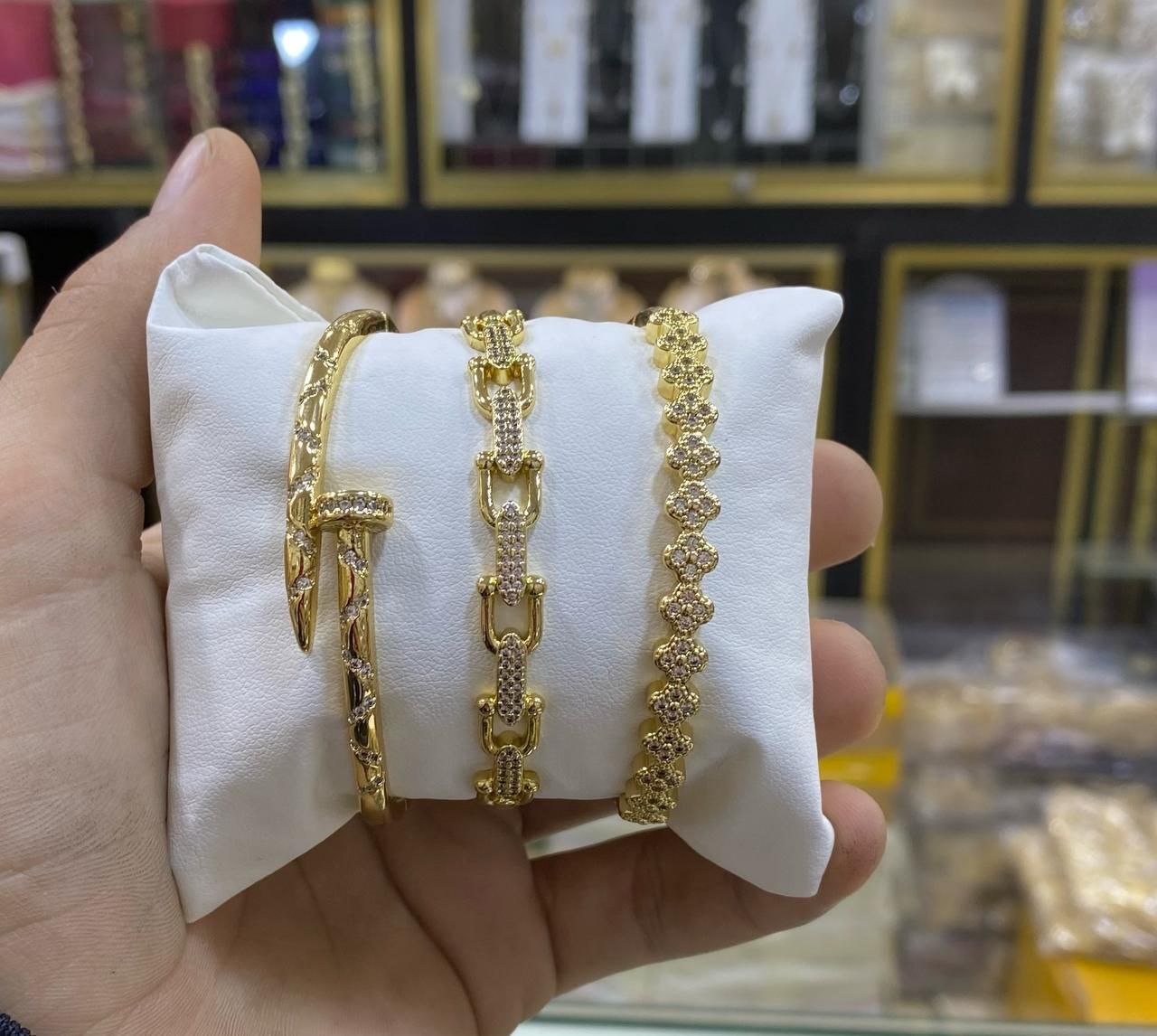 مجوهرات الأناقة