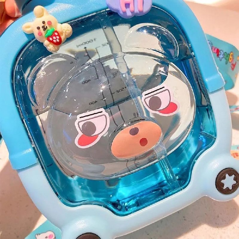 زجاجة مياه محمولة على شكل دب Cute Designer Teddy Water Bottle Bouteille d'eau portable en forme d'ourson avec paille