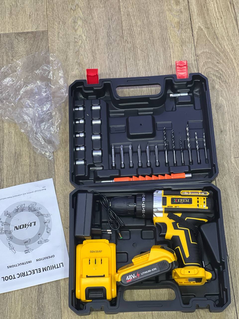 Lithium electric tool Perceuse-visseuse sans fil avec sa batterie مثقاب لاسلكي مع بطارية