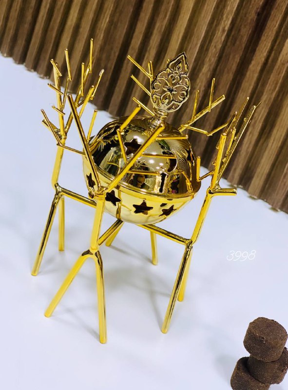 Encensoir en form d'arbre