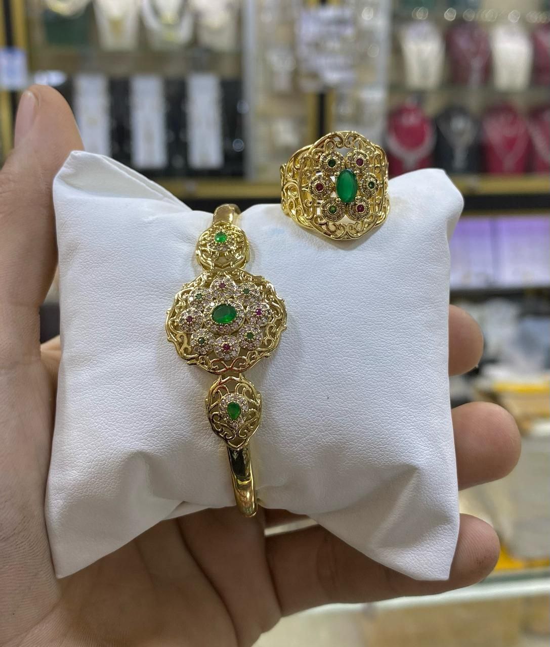 مجوهرات الأناقة