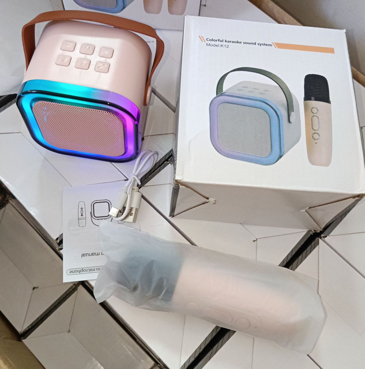 مكبر صوت بلوتوث K12 ممتاز مع ميكروفون كاريوكي احترافي صغير Haut parleur K12 Bluetooth haut de gamme petit microphone karaoke professionnel