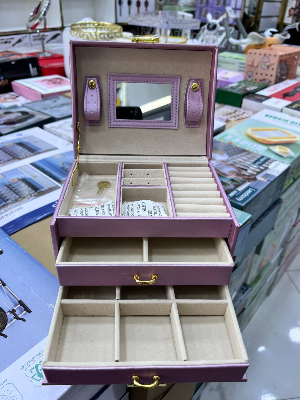 Boîte à bijoux en cuir pour femme avec miroir pour boucles d'oreilles منظم مجوهرات ذو ثلاث طبقات صندوق مجوهرات جلدي نسائي مع مرآة للأقراط والقلادة والخواتم