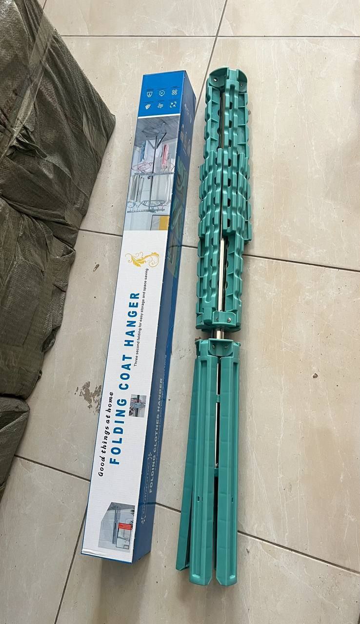 Séchoir à linge pliable en métal avec cintre منشر نشار غسيل مجفف هواء للملابس المعدنية قابل للطي