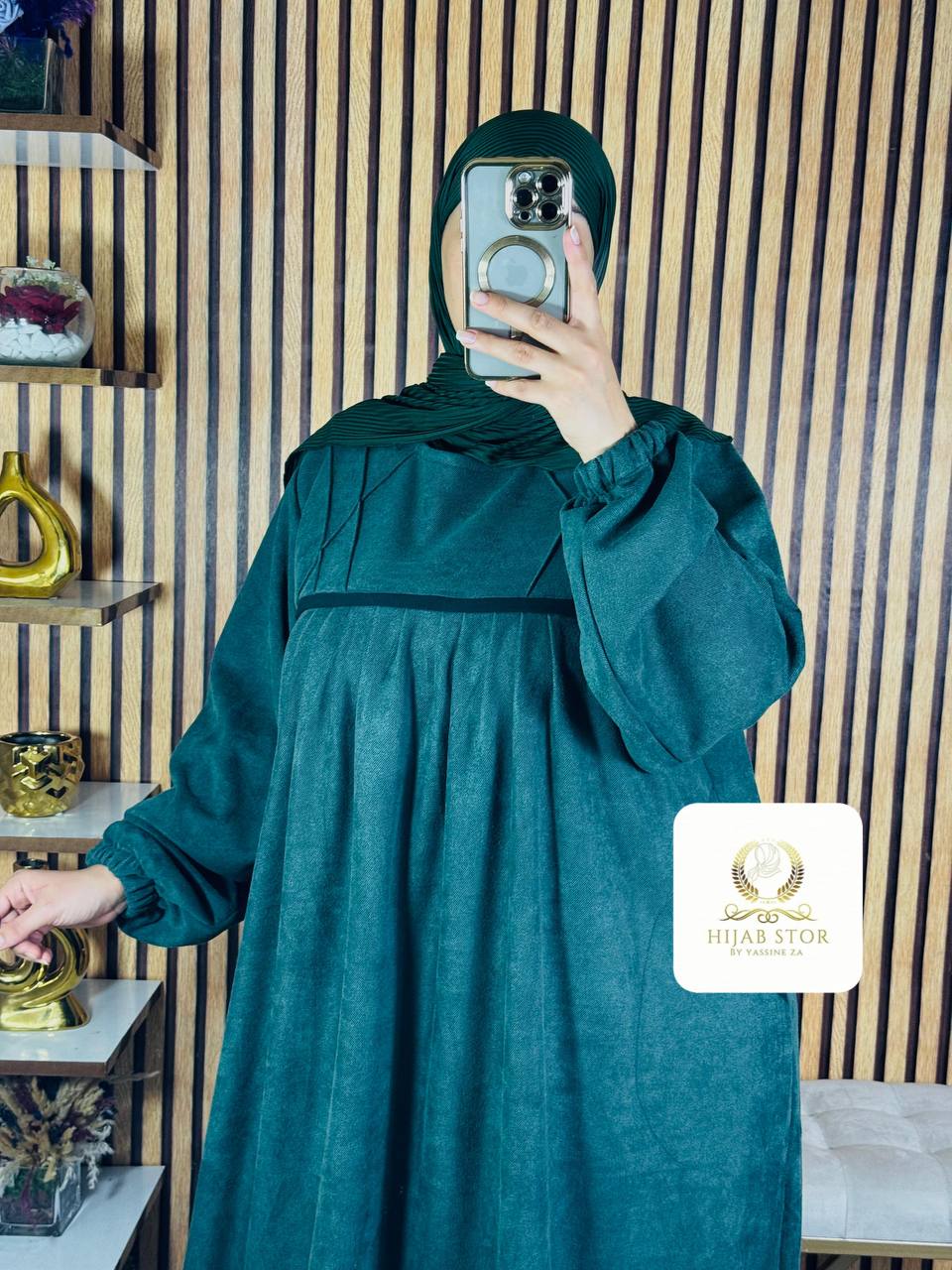 عباءة بجيوب بثوب فودان دياگونال قطيفة