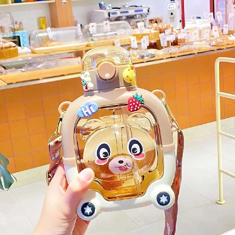زجاجة مياه محمولة على شكل دب Cute Designer Teddy Water Bottle Bouteille d'eau portable en forme d'ourson avec paille