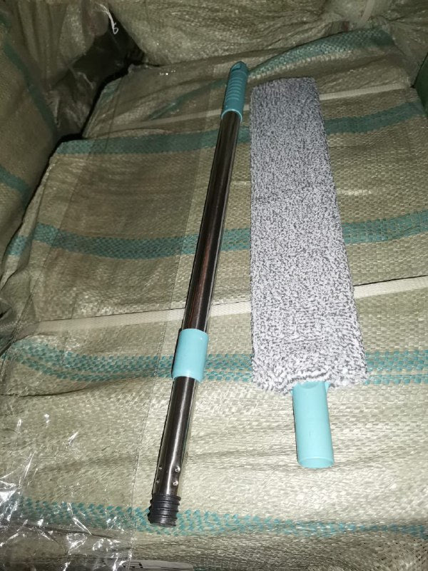 فرشاة تنظيف الغبار المصنوعة من الألياف الدقيقة أسفل الأجهزة، Gap Dust Cleaner Brosse à poussière en microfibre pour sous-électroménager avec manche extensible