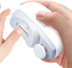 Coupe-ongles électrique automatique avec lumière et 2vitesses مقص أظافر كهربائي أوتوماتيكي مع ضوء وسرعتين