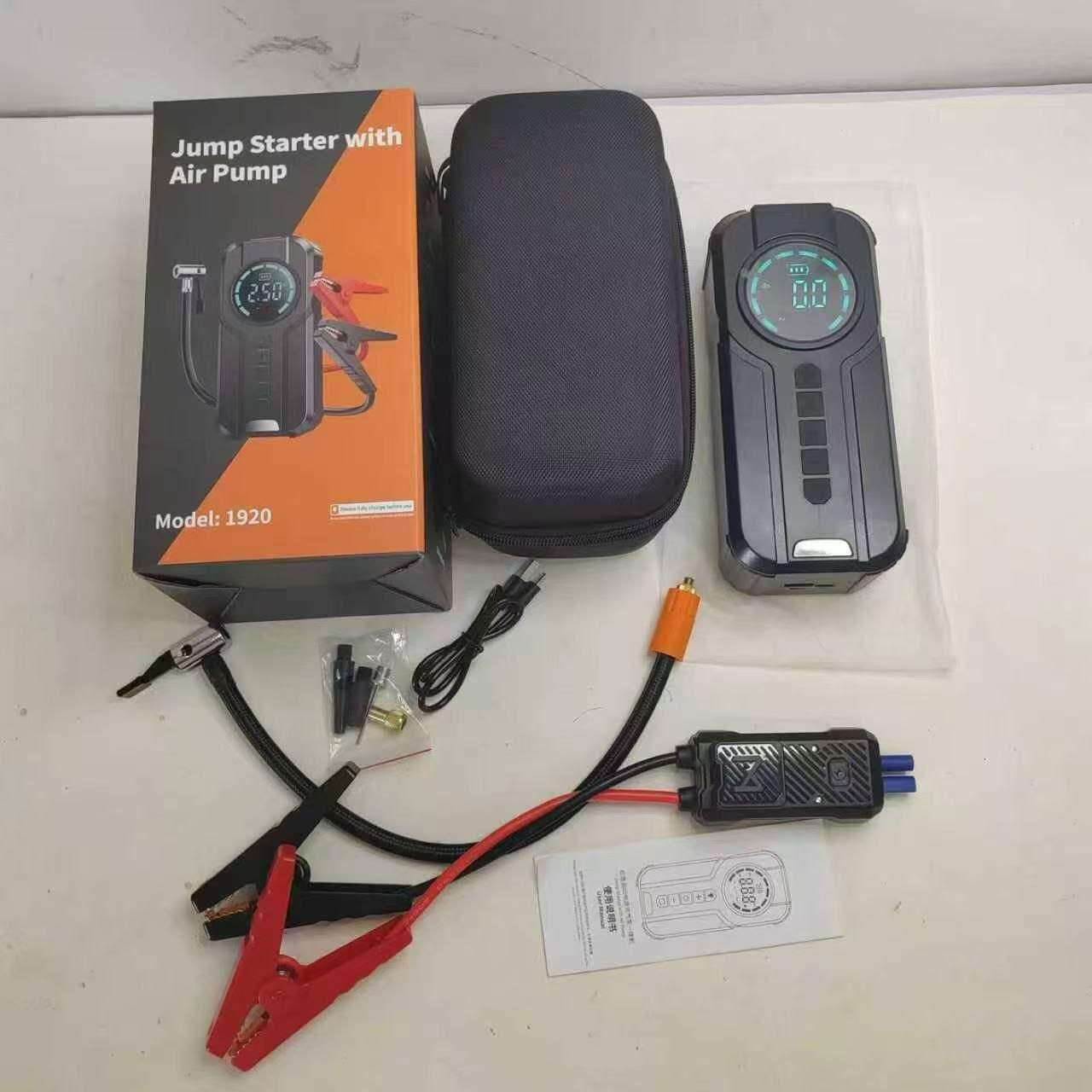 Démarreur de Voiture, Compresseur d'Air Portatif, Power Bank et Lampe LED Jump Starter with Air Pump معزز بطارية 4 في 1 1920 جهاز تشغيل السيارة، ضاغط هواء محمول، بنك طاقة، ومصباح LED