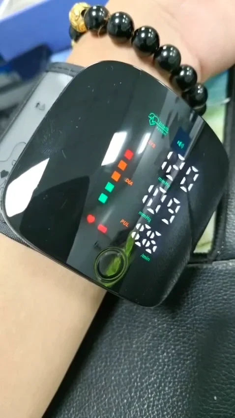 جهاز قياس ضغط الدم المعصمي Tensio-mètre au poignet Tensiomètre numérique appareil tension artrielle avec batterie rechargeable