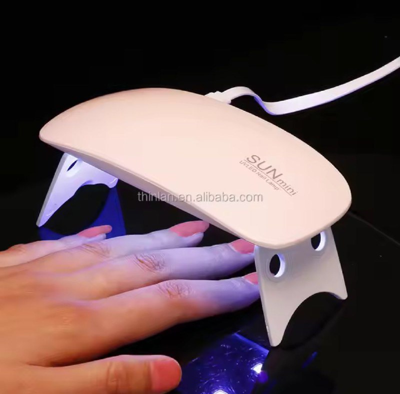 جهاز تنشيف صباغة الأظافر UV Dissolvant Mini Lampe UV pour Sécher les Ongles Sèche-vernis à Ongles à Lumière LED UV