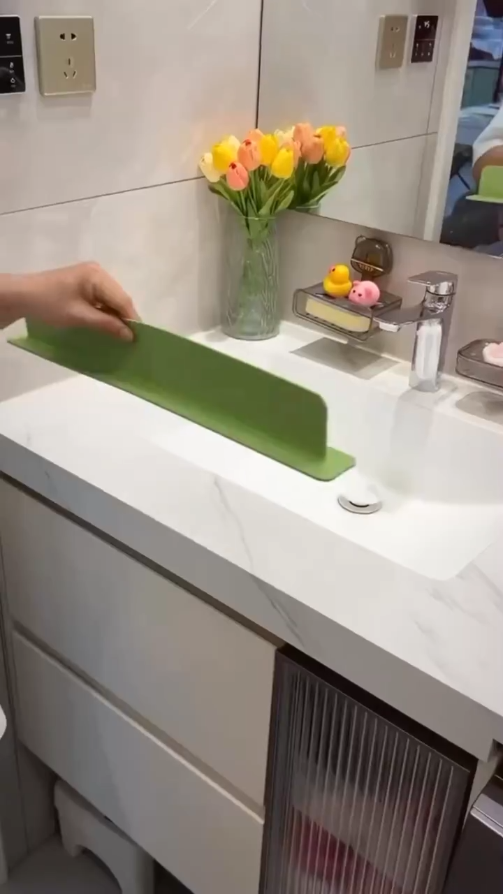 واقي سيليكون لحماية حوض المطبخ من الرذاذ أخضر Protection anti-éclaboussures pour évier en silicone