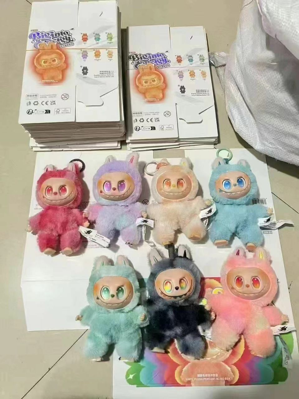 Boite aveugle de figurine anime kawaii Labubu