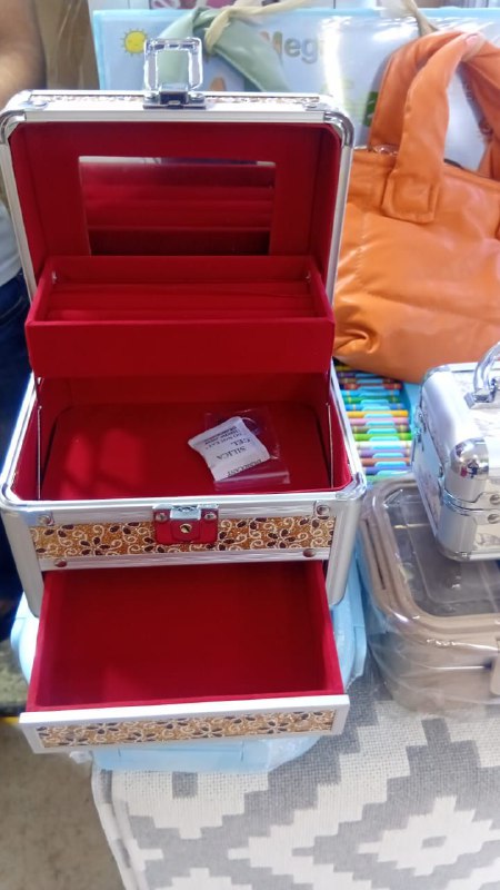 صندوق مجوهرات كبير