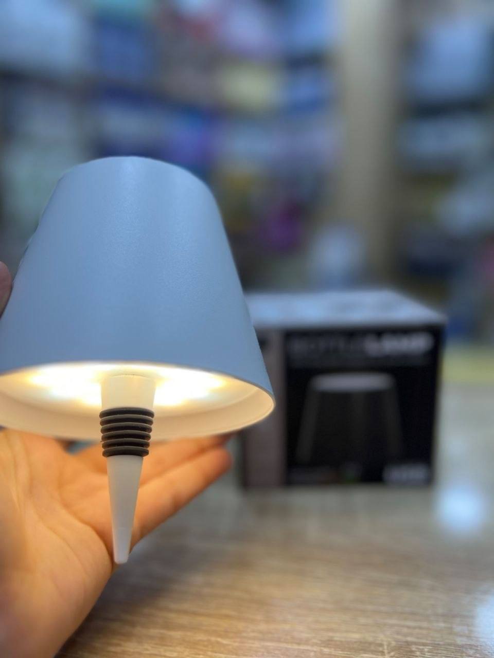 مصباح مكتبي محمول قابل لإعادة الشحن Lampe de bureau LED tactile, portable et rechargeable