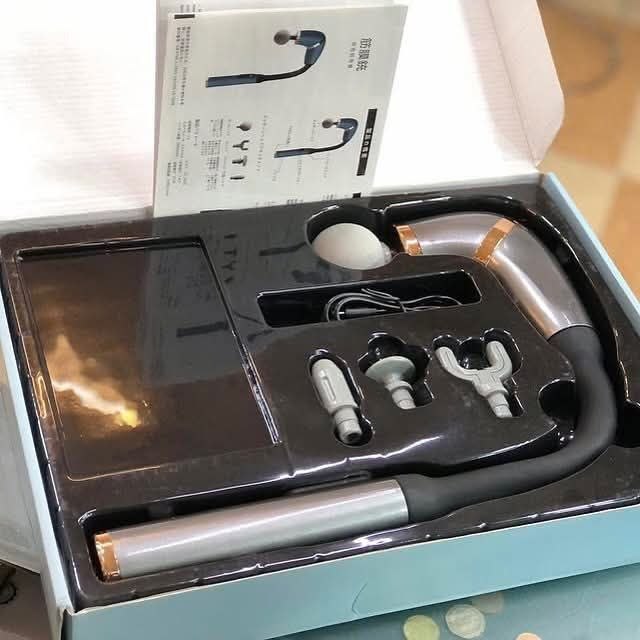 مسدس تدليك الوجه الكهربائي Fascial Gun Massage  Pistolet de massage électrique Facial de massage