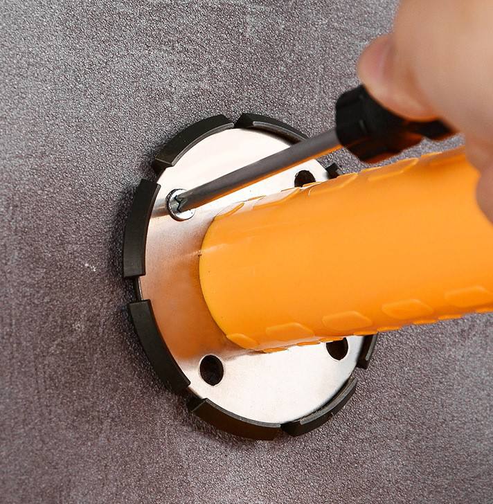 مقبض أمان للحمام Barre d'appui pour toilettes