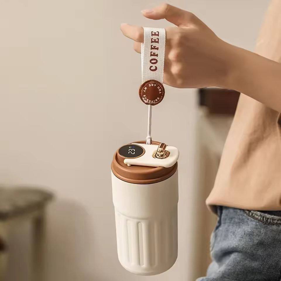 Tasse à café de voyage intelligente de 450ML  كوب سفر ذكي ، شاشة لدرجة الحرارة LED