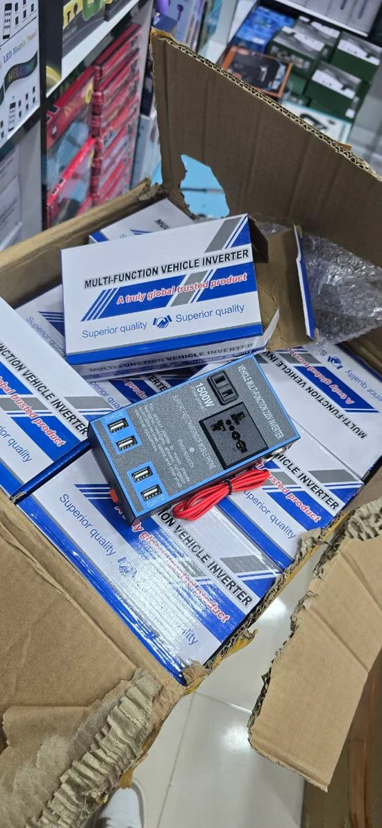 محول جهد كهربائي للسيارة بقدرة 1500 واط مزود بـ 4 منافذ USB، محول طاقة للسيارة Multi-Function Vehicle Inverter Convertisseur de tension de voiture 1500W 4ports USB, Onduleur de Puissance pour Voiture