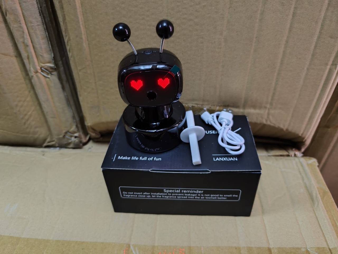معطر جو للسيارة روبوت جو لونج أسود 50 مل Désodorisant pour voiture Robot Gu Long Noir 50 ml