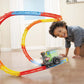 مجموعة قطار مرنة مزودة بأصوات وأضواء. لعبة تفاعلية للأطفال Circuit de jeu de train flexible avec son et lumières Jeu interactif pour enfants