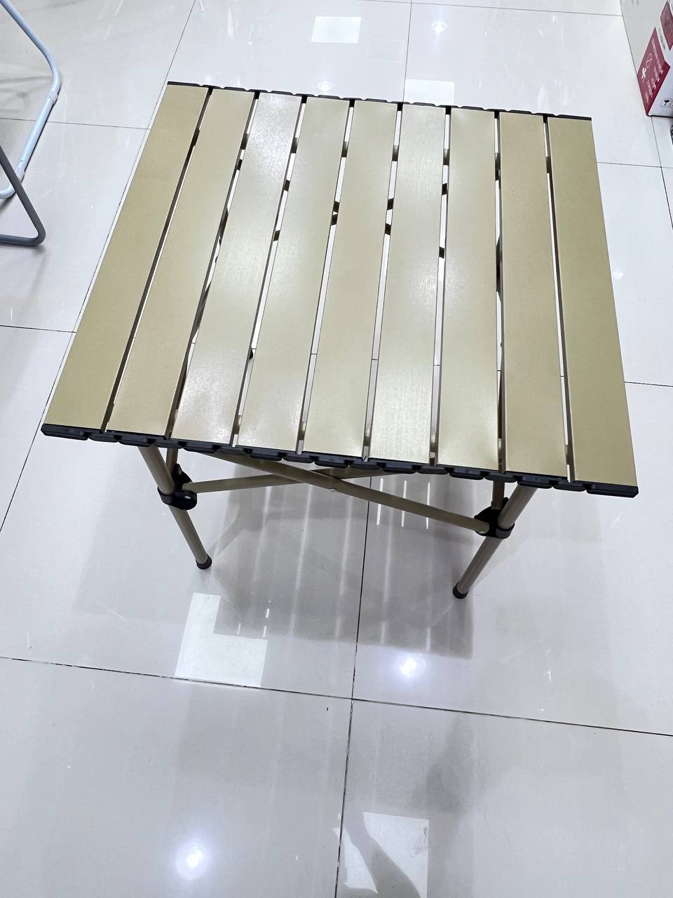 Table Portable en Alliage D'aluminium طابلة قابلة للطي طاولة خارجية محمولة من سبائك الألومنيوم مناسبة للمشي والتخييم 50x50cm