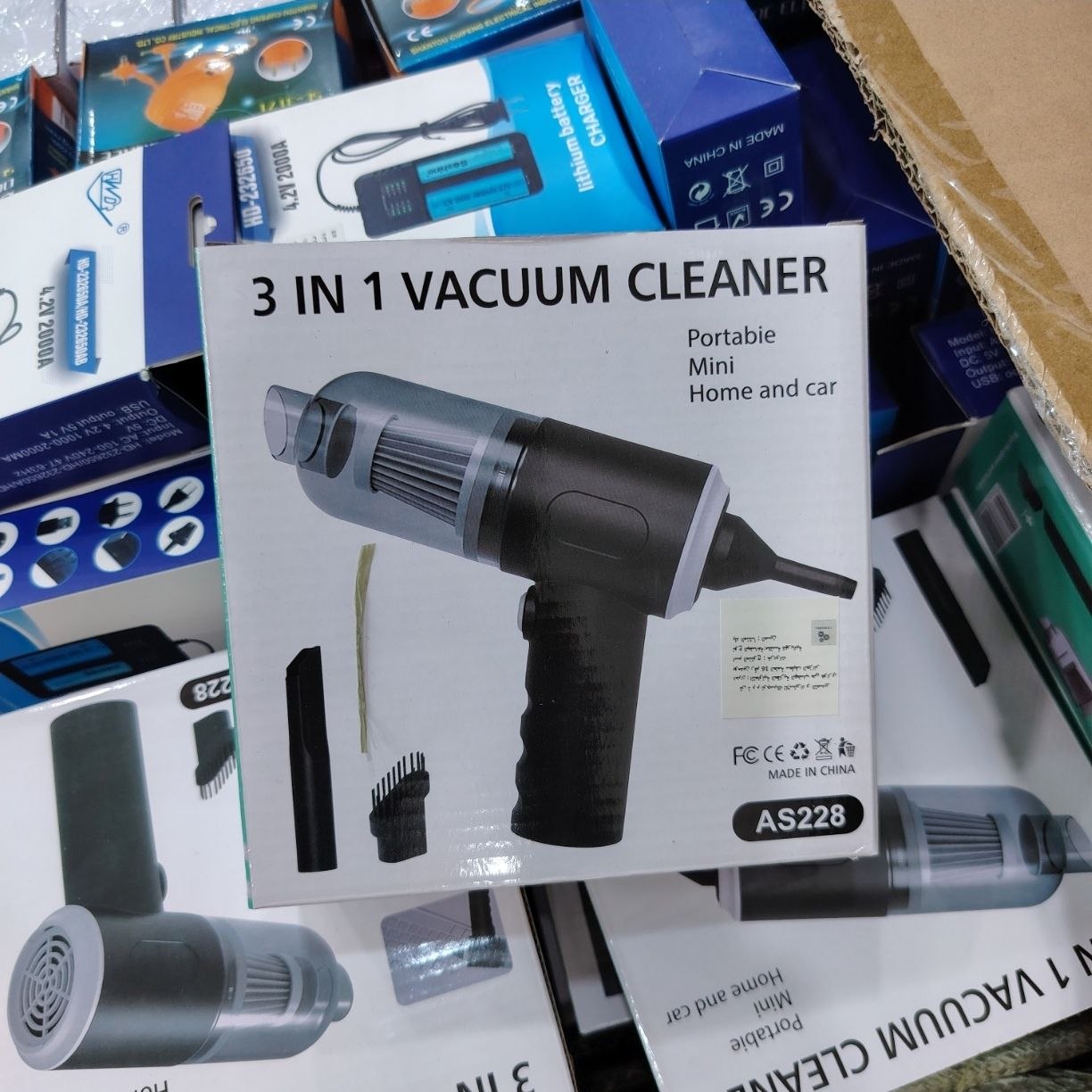 Aspirateur portable 3 en 1, mini voiture et maison AS-228 مكنسة كهربائية صغيرة محمولة 3 في 1 للسيارة أو المنزل AS-228