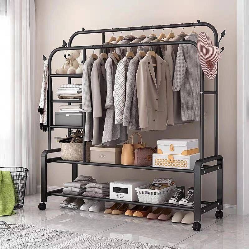 porte-vêtements en métal noir à double pôle avec des étagères de rangement خزانة ملابس رف ملابس معدني أسود مزدوج الأعمدة مع أرفف تخزين
