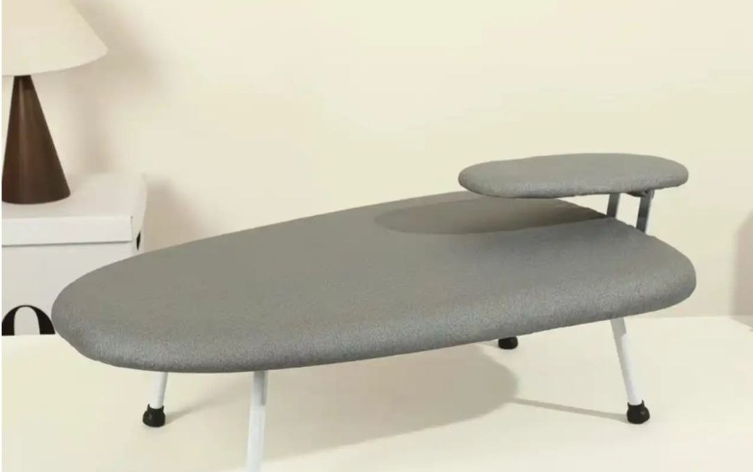 لوح كي ثابت مع حامل مكواة مدمج Table à repasser stable avec support de fer Intégré