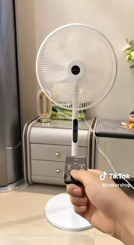 مروحة كهربائية مع جهاز تحكم عن بعد، مروحة أرضية Ventilateur électrique avec télécommande, ventilateur debout