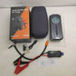 Démarreur de Voiture, Compresseur d'Air Portatif, Power Bank et Lampe LED Jump Starter with Air Pump معزز بطارية 4 في 1 1920 جهاز تشغيل السيارة، ضاغط هواء محمول، بنك طاقة، ومصباح LED