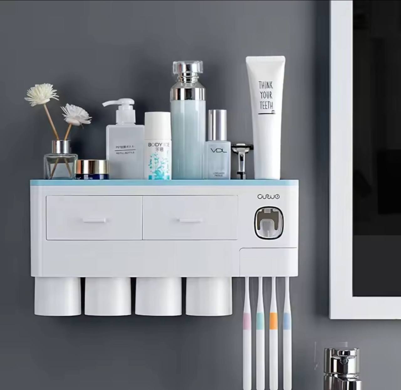 حامل فرشاة أسنان جداري بأربعة أكواب Porte-brosse à dents magnétique mural, distributeur automatique de dentifrice